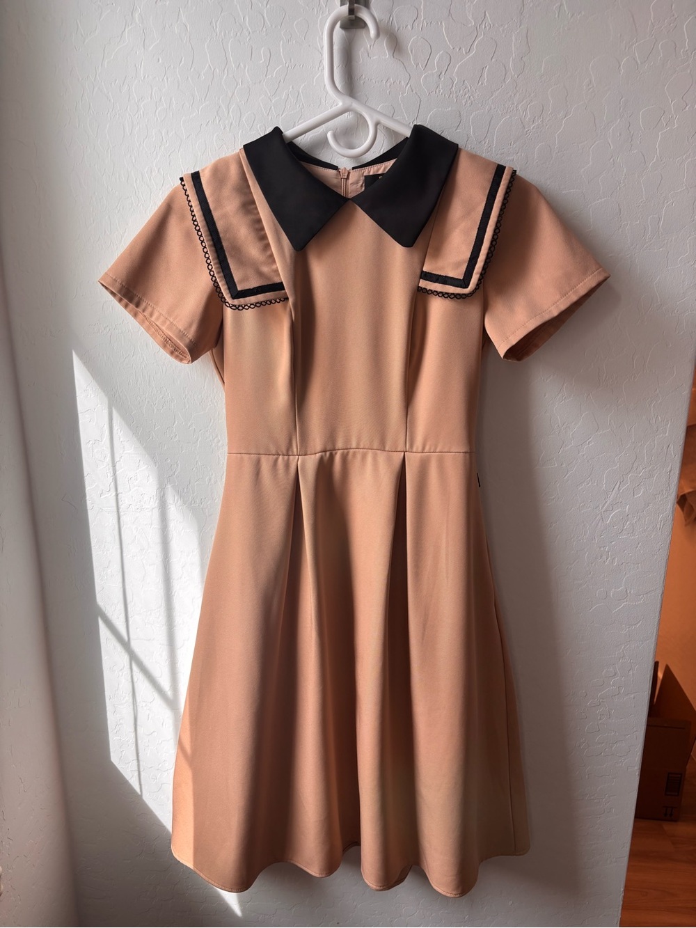 Women’s Size 0 Dress, Retro Style